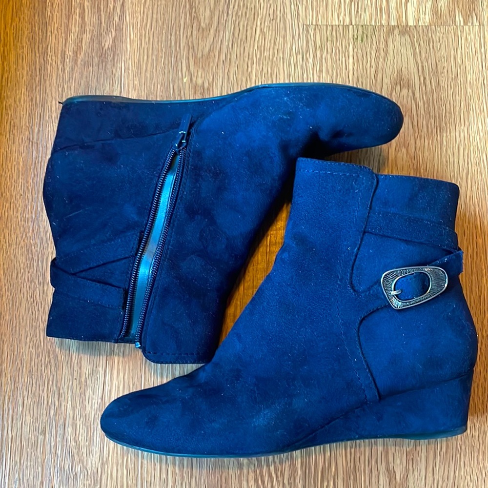 impo midnight blue wedged bootie